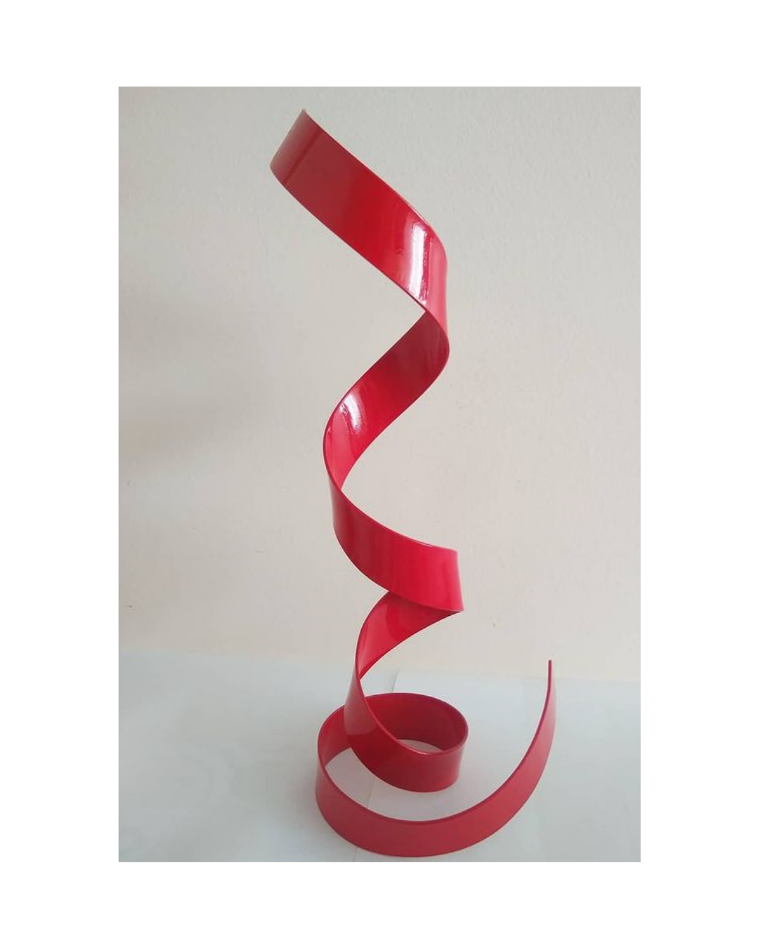 “Kundalini” – Escultura em Aço Pintado